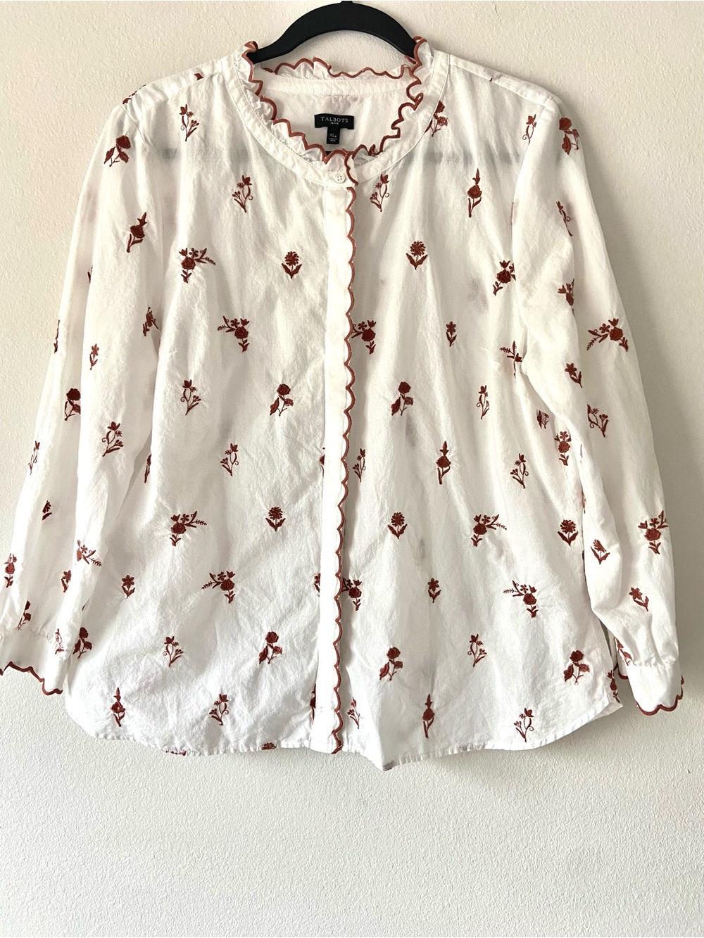 Talbots Floral Embroidered Cotton Blouse Ruffle Scallop Trim Size Petite XL